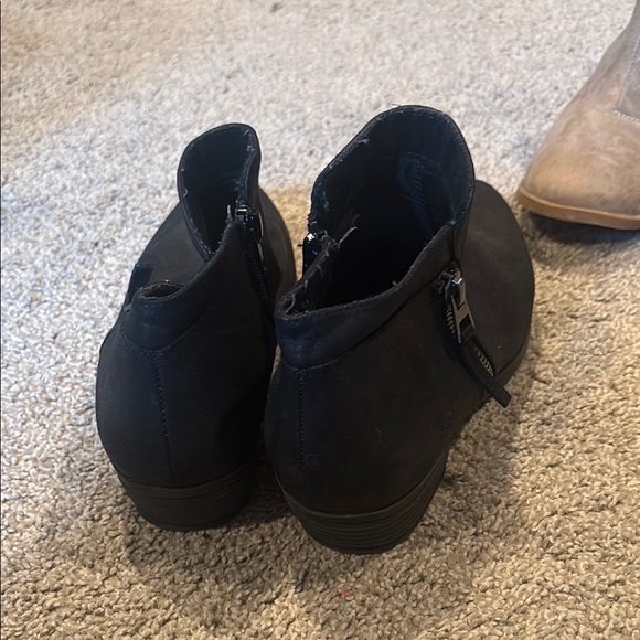 Maurice’s shoe bundle - Picture 10 of 17